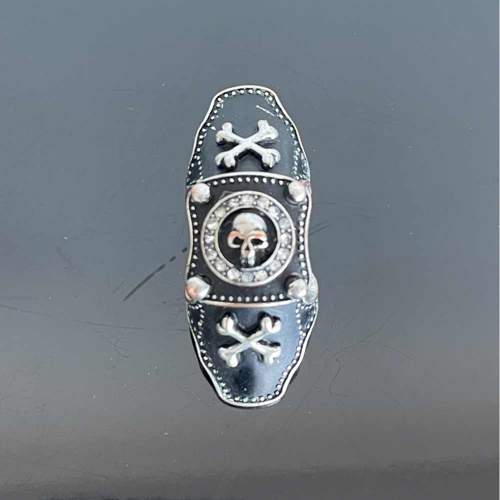 Black Skull Ring